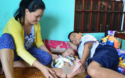 Tiếng kêu cứu của người mẹ có 2 con mắc bệnh hiểm nghèo