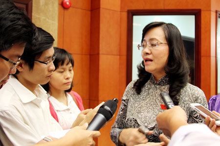 Phê bình giám đốc sở vì vắng họp