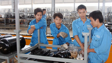 Kích hoạt DN tư nhân, cứu tăng trưởng