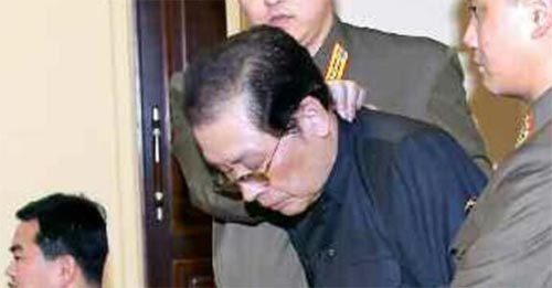 Tham vọng của Kim Jong-un qua vụ xử người chú