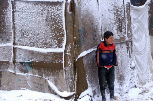 Dân tị nạn Syria co ro trong bão tuyết