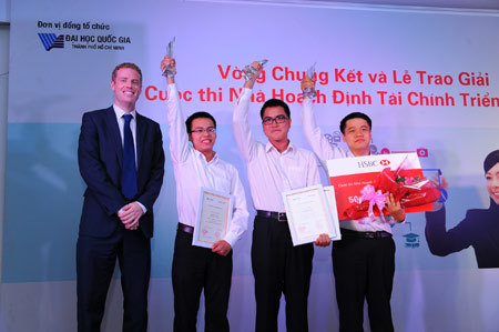 HSBC ươm mầm hoạch định tài chính trong SV Việt