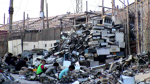 Rác thải điện tử: Quả bom hẹn giờ toàn cầu