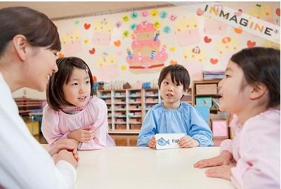 Choáng với clip bạo hành, nhiều cha mẹ cho con nghỉ học