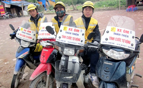 Đỏ mắt trên mạng, rát mặt ngoài đường kiếm tết