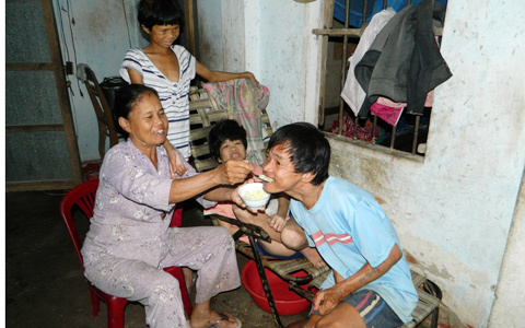 Bạn đọc ủng hộ các hoàn cảnh khó khăn 10 ngày cuối tháng 11/2013