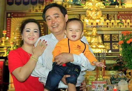 Đại gia Việt: 'Ham' quá hóa ra khoe mẽ