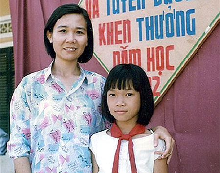 Té ghế vì ảnh Mỹ Tâm, Thu Minh, Minh Hằng thời đen nhẻm