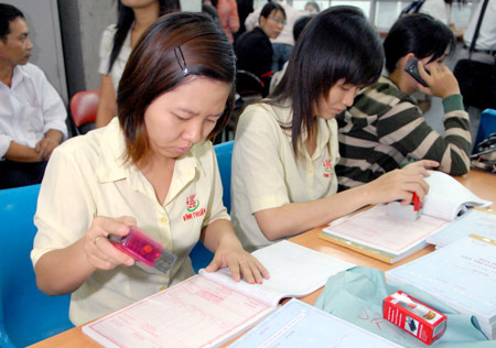 Chạy hóa đơn, nỗi ám ảnh cuối năm của DN