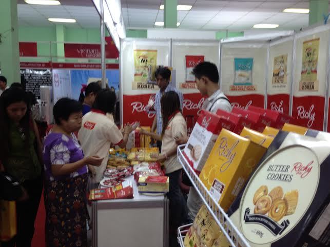 Mở đường qua 'My', chặng đầu gian khó