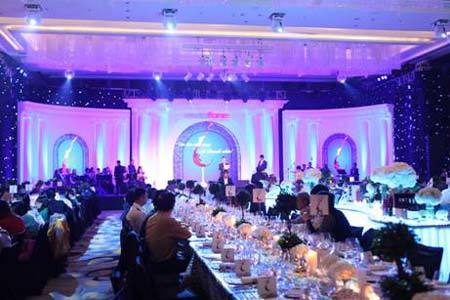 MobiFone cam kết hỗ trợ khách hàng DN suốt 2014