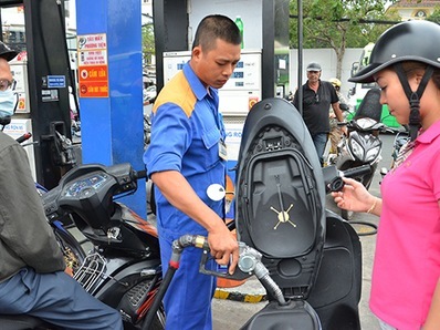 Nhà nước không thu lợi nhuận của điện, xăng dầu