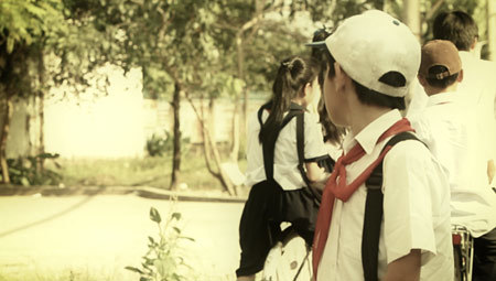 Nghịch cảnh trẻ em đón Tết