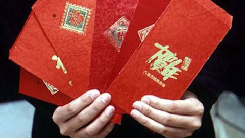 Bị họ hàng lạnh nhạt vì phong bao “tiền lẻ”