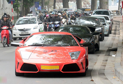 Siêu xe Lamborghini và dàn mô tô khuấy đảo Hải Phòng