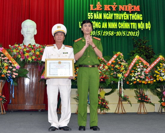 Thủ tướng phê chuẩn nhân sự nhiều tỉnh