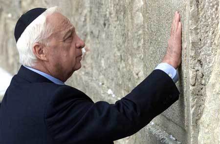 Cựu thủ tướng Israel Sharon qua đời ở tuổi 85