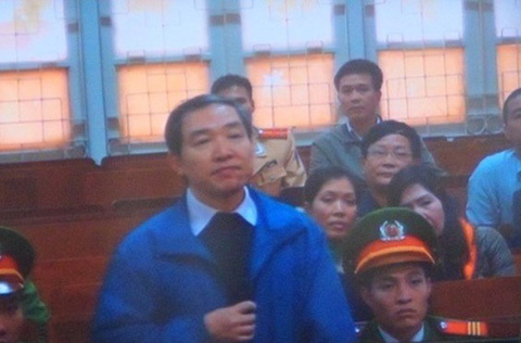 Dương Chí Dũng gọi cho 'ông anh' bằng 'sim rác tứ quý'