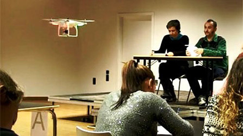 Chống gian lận thi cử bằng máy bay không người lái