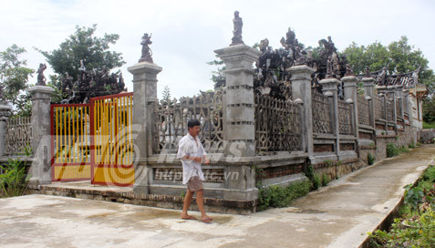 Đại gia Kiên Giang: Xây lăng mộ 3000 lượng vàng cho cha mẹ