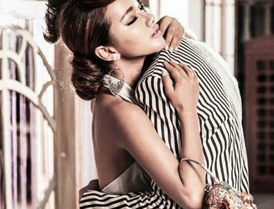 Sếp đòi đi nhà nghỉ mới được thưởng Tết