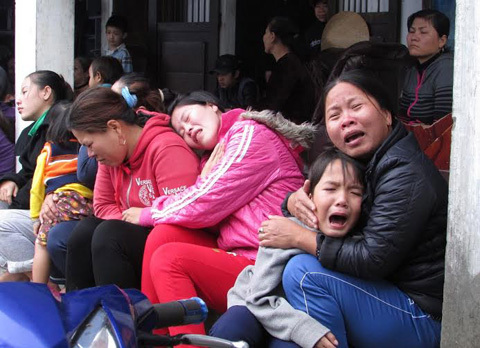 Chìm tàu, 3 người chết, 1 người mất tích