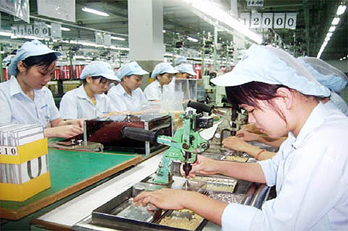 Công nhân lắp điện thoại trong phòng 'sạch' vẫn có thể ung thư