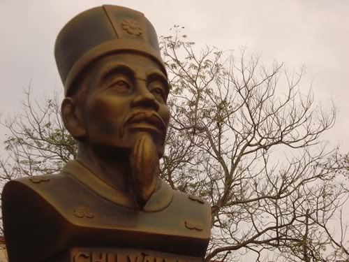 'Thượng phương bảo kiếm' dễ thành 'thượng phương bảo...kê'