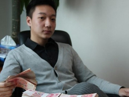 Trung Quốc: Chàng trai tung 3,5 tỷ tuyển bạn gái về quê ăn Tết