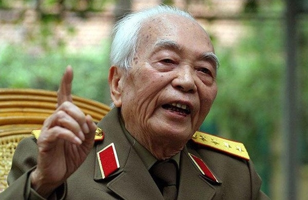 Nguyên TBT Lê Khả Phiêu: Đại tướng quan tâm chỉnh đốn Đảng