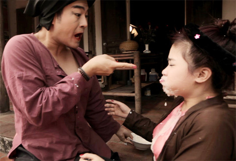 Minh Quân tát Dương Hoàng Yến không thương tiếc