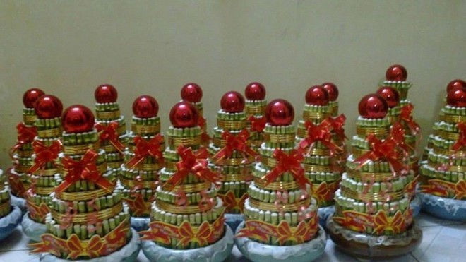 Tết đến, sếp to lo hết chỗ... cất quà