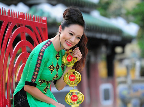 Thanh Thúy: “Thích cảm giác đếm tiền lì xì lúc nhỏ”