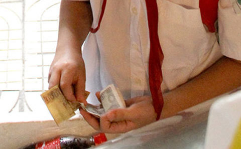 Kinh nghiệm trị con trộm tiền của mẹ khéo