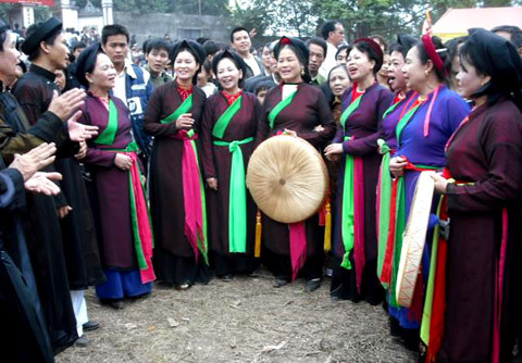Hội Lim cấm ngửa nón nhận tiền