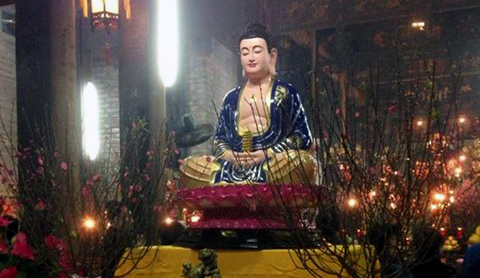 Yêu cầu báo cáo về 'tượng lạ'