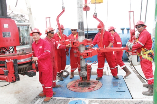 Đại gia xuất ngoại, những cú trắng tay đau đớn