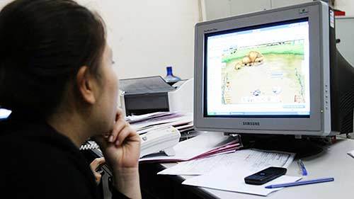 Chơi “game” nơi công sở - Sức hút khó cưỡng