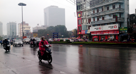 Sương mù, mưa phùn khắp miền Bắc
