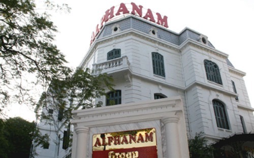 Tỷ phú giàu top 10 Việt Nam ngập trong thua lỗ