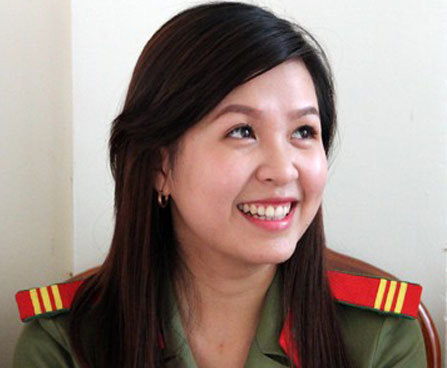 Những nữ cảnh sát xinh đẹp 'hút' cộng đồng mạng