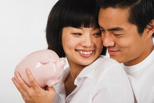 Đàn bà khôn không giữ ví chồng