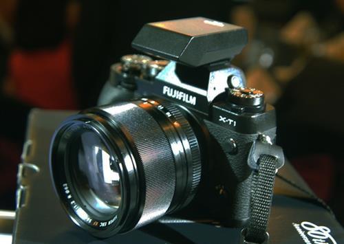 Fujifilm ra mắt máy ảnh mirrorless cao cấp X-T1