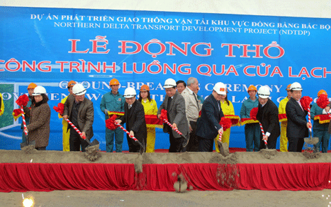 Khởi công Cụm công trình luồng qua Cửa Lạch Giang