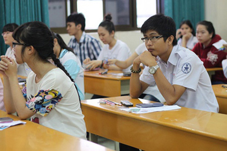 Tìm phương án thay thế điểm sàn đại học