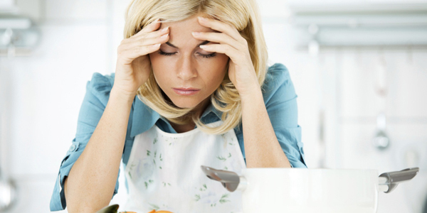 Chồng đòi ly hôn vì… không giỏi nội trợ