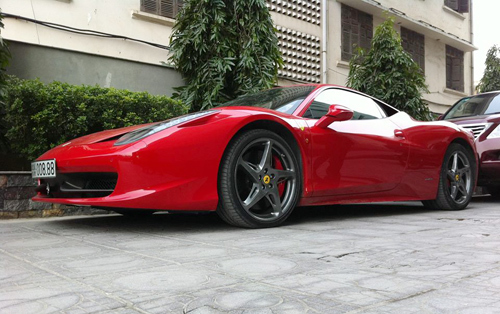 Bộ sưu tập Ferrari 458 Italia của đại gia Hà Nội