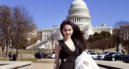 Ngọc Trinh lại bị chê dốt