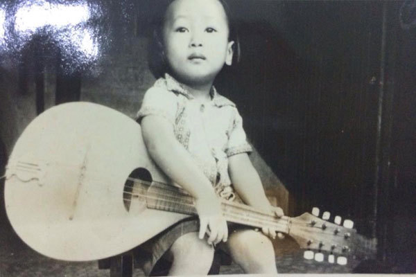 Dũng 'Khùng' khoe ảnh ấu thơ đáng yêu