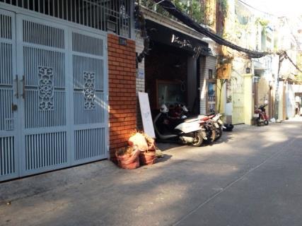 Dược sĩ tạt a xít dã man người yêu